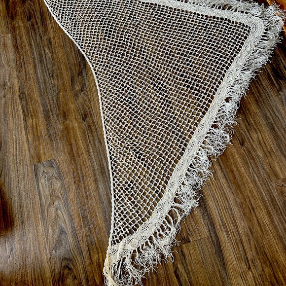 Shawl - Picture 1 of 3